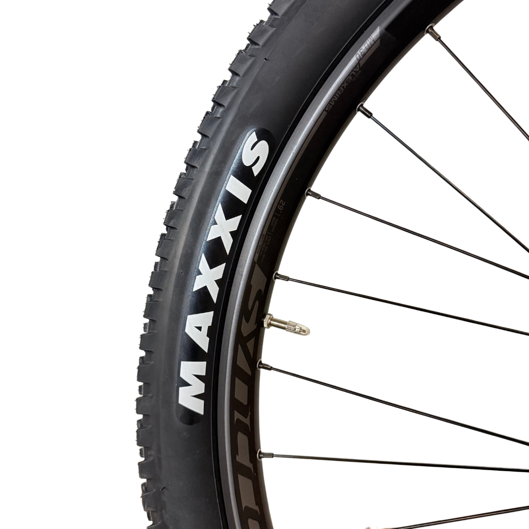 Scott Strike Eride 930 täysjousto sähkömaastopyörä -