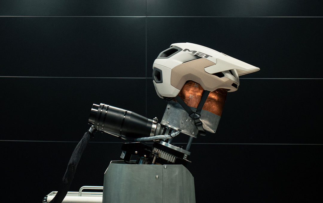 MET Helmet Revo MIPS Black/Matt