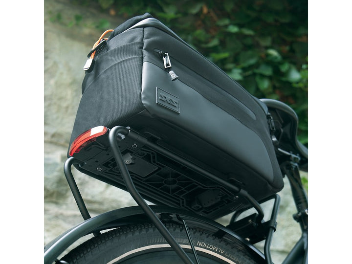 Satulalaukku SKS Infinity Urban Trunkbag -