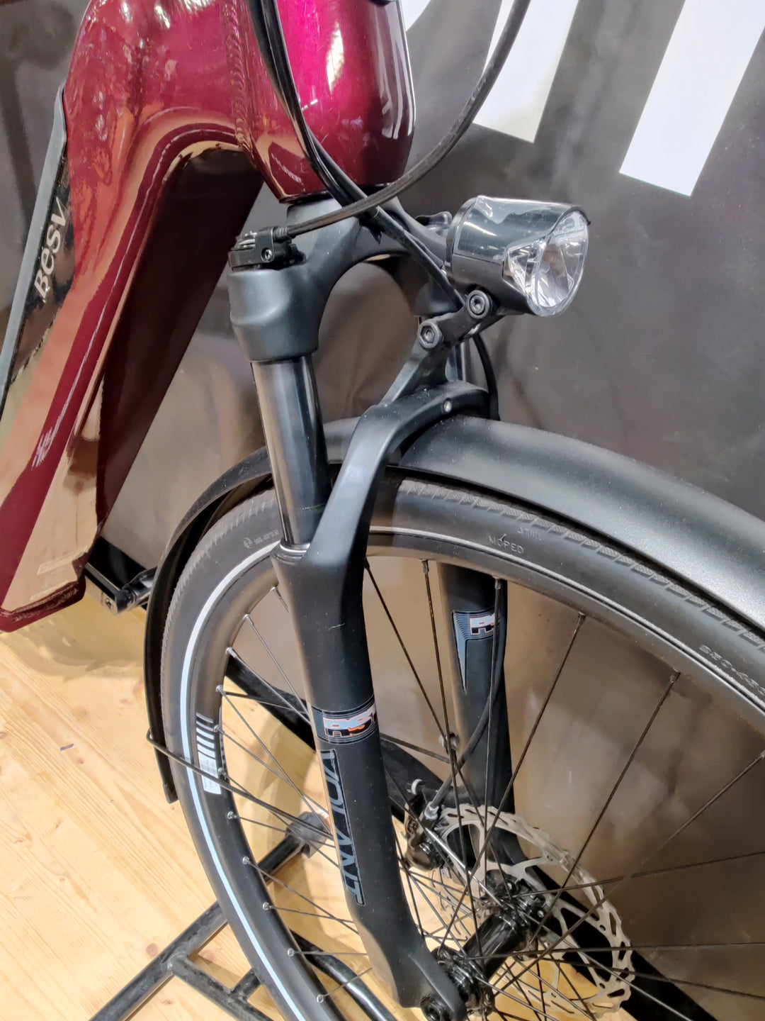 Besv TR 1,1 Burgundy Gloss käytetty