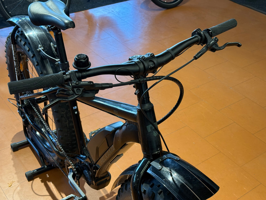 KÄYTETTY Helkama FE10