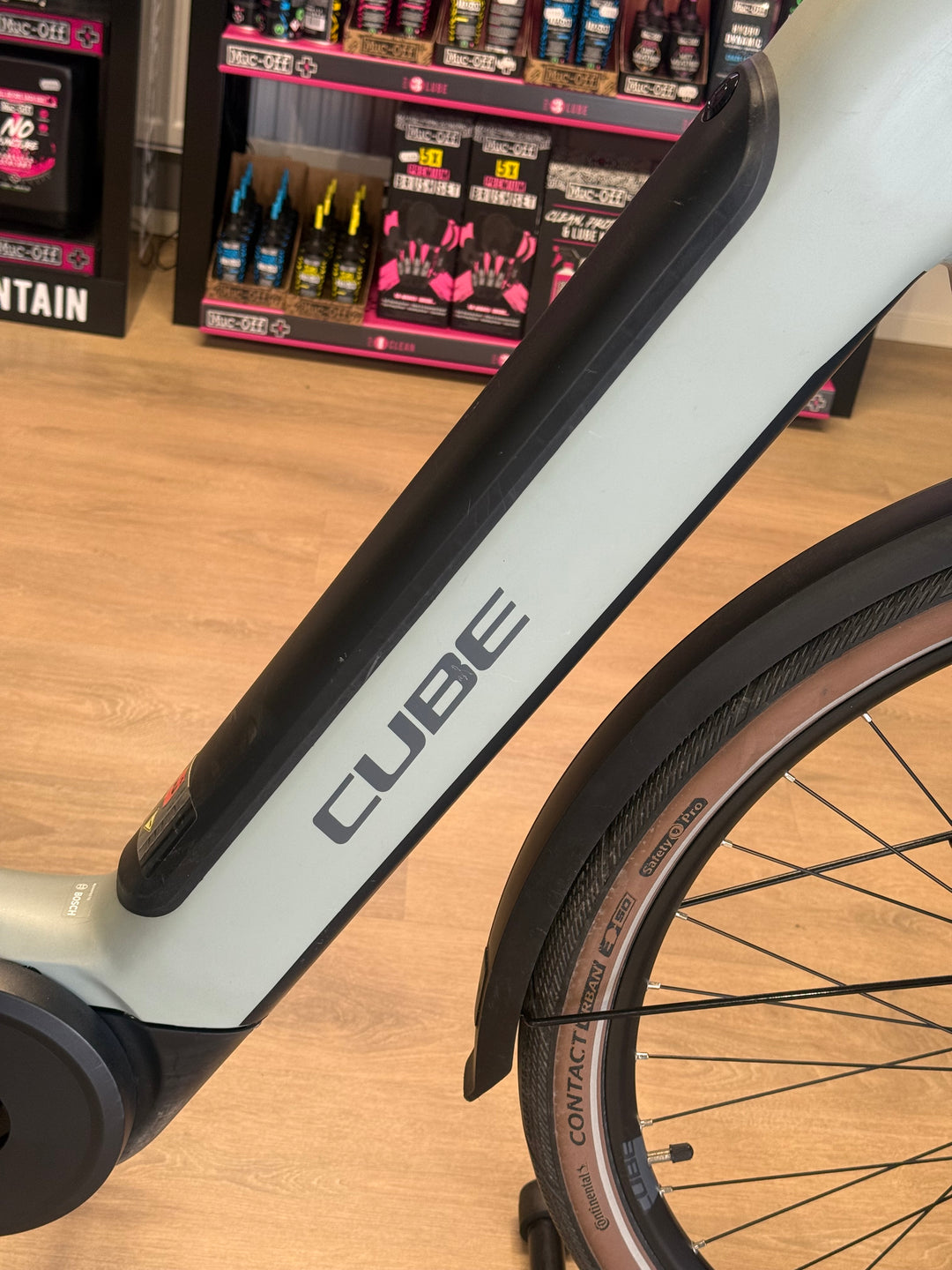 Käytetty Cube Supreme Hybrid 400Wh XS
