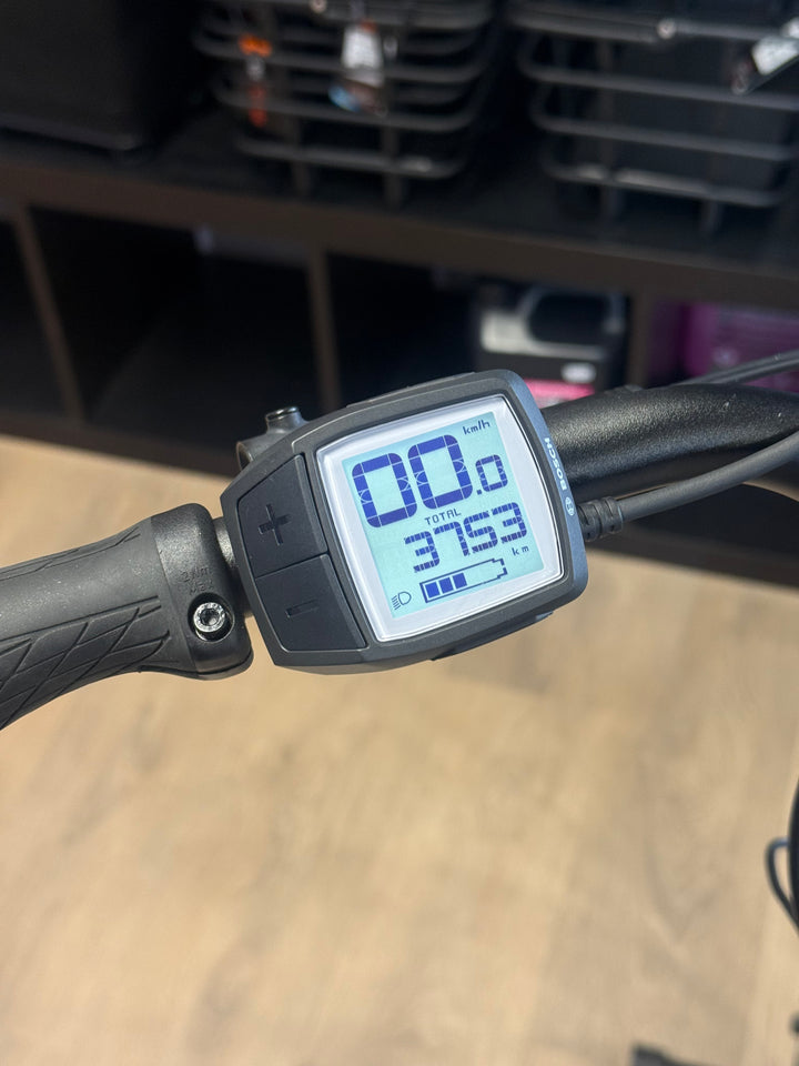 Käytetty Cube Supreme Hybrid 400Wh XS