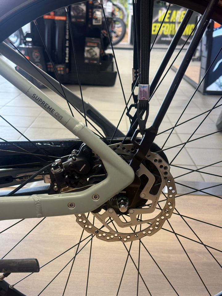 Käytetty Cube Supreme Hybrid 400Wh XS