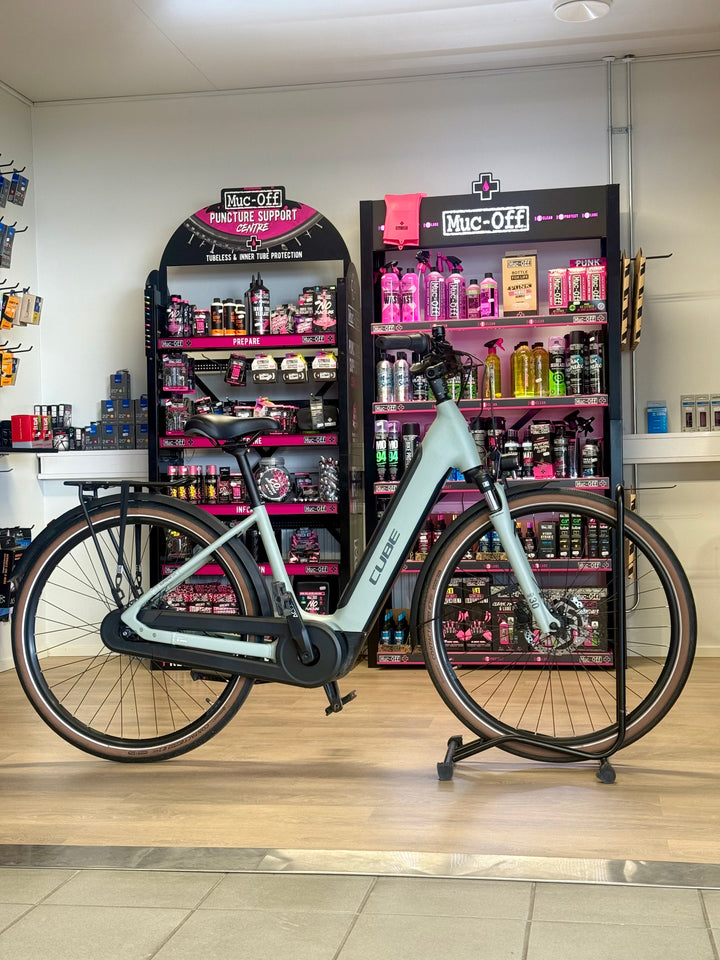 Käytetty Cube Supreme Hybrid 400Wh XS