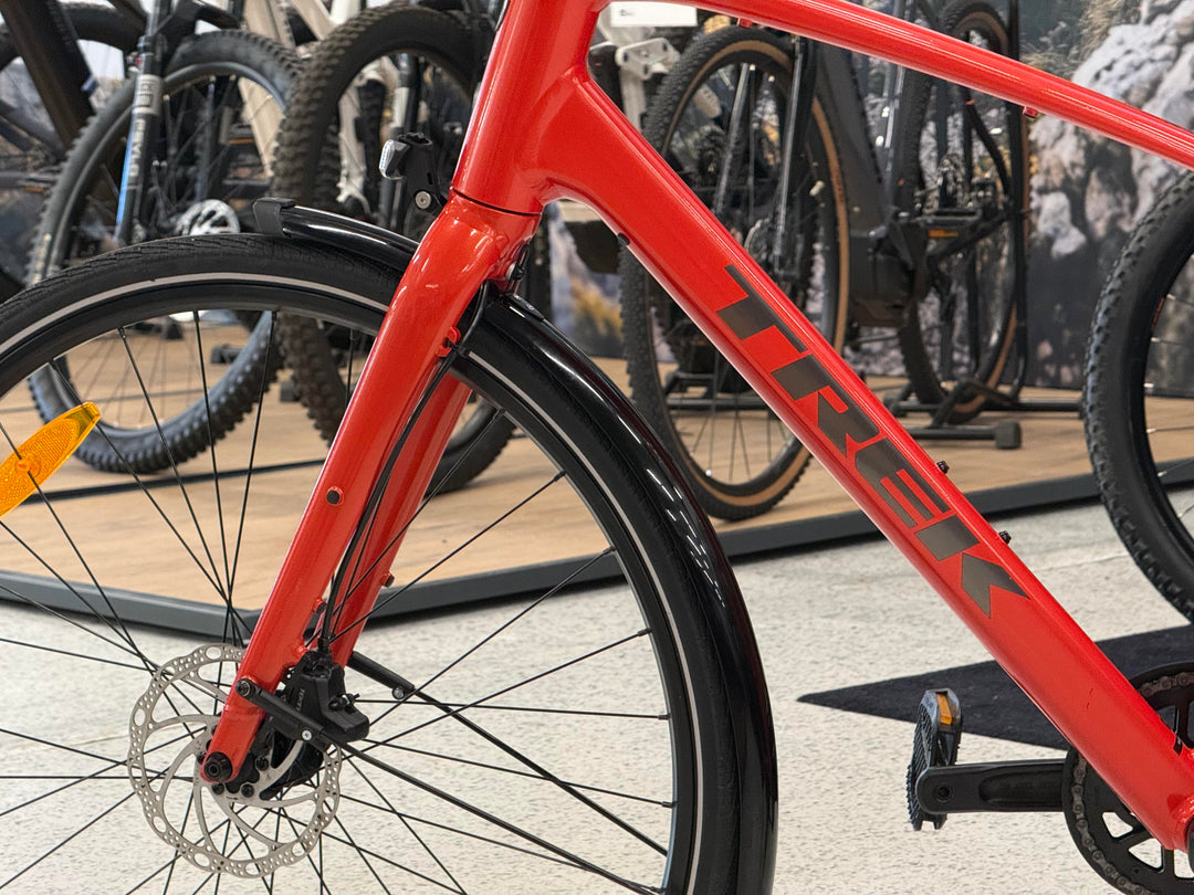 Käytetty Trek FX2 L koko