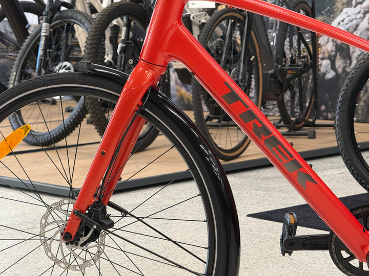 Käytetty Trek FX2 L koko