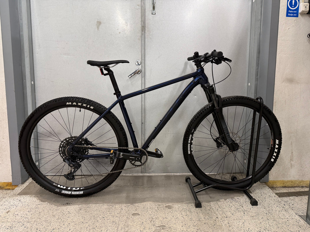 Käytetty White chameleon 290 LTD L