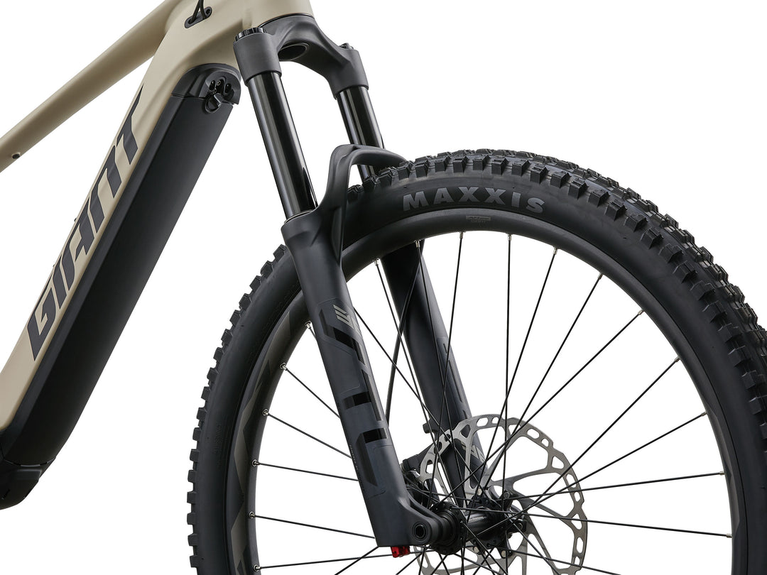 Giant Stance E+1 800wh  Almond/Black